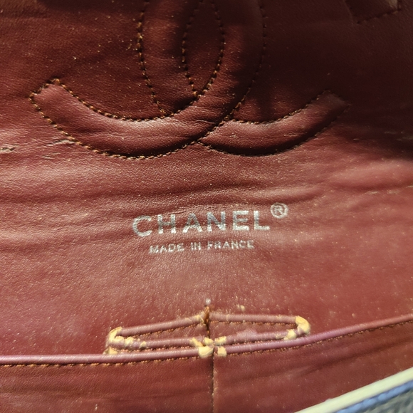 Chanel Black Quilted Caviar Medium Classic Double Flap - 15944875 serial number - Picture 15 of 16